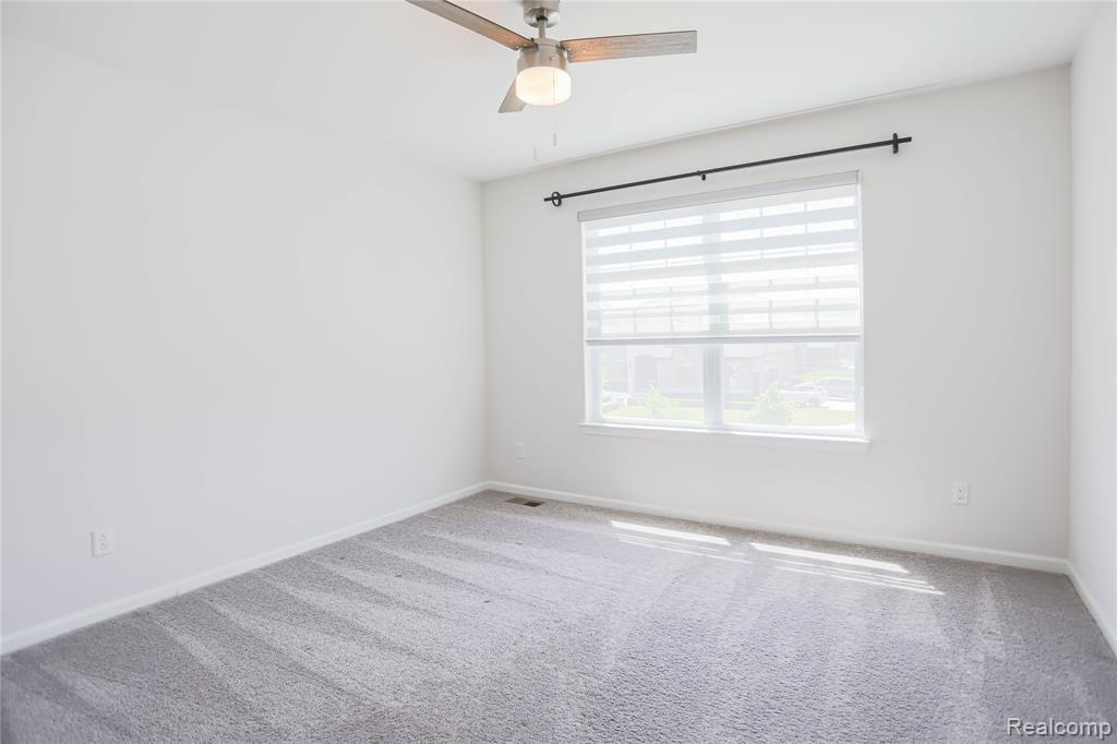 13101 Valencia Drive, Utica, MI 48315 — Photo 21