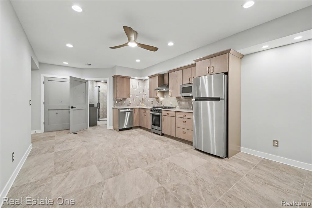 3616 Bay Harbor Drive, Brighton, MI 48114 — Photo 37