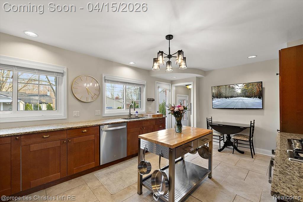 18851 Devonshire Street, Franklin, MI 48025 — Photo 21