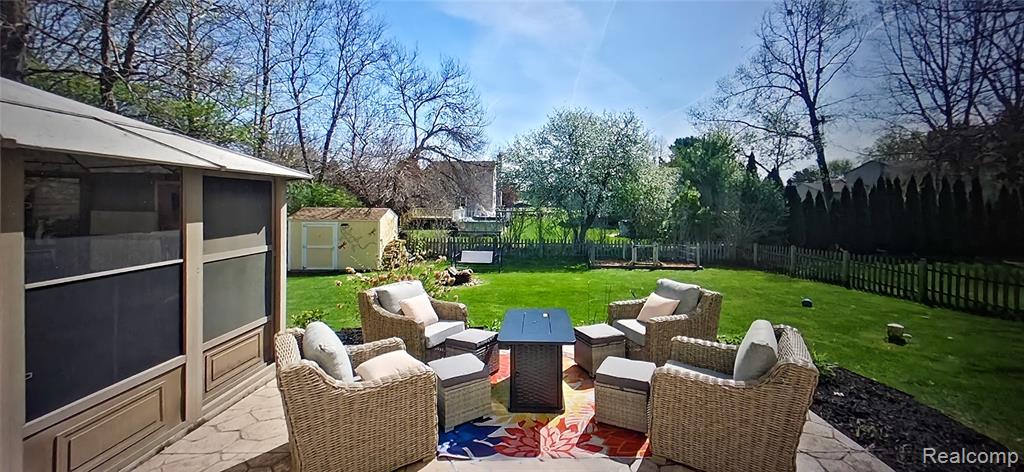 9065 Timbercrest Lane, Whitmore Lake, MI 48189 — Photo 32