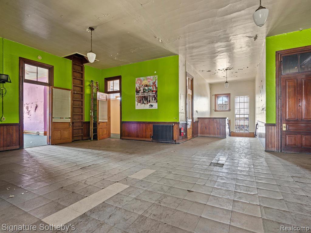 453 MARTIN LUTHER KING JR Boulevard, Detroit, MI 48201 — Photo 9