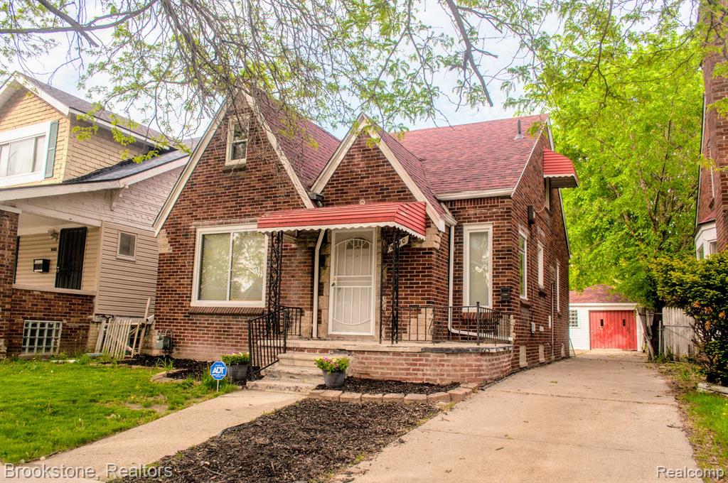 5790 LAKEPOINTE Street, Detroit, MI 48224 — front exterior