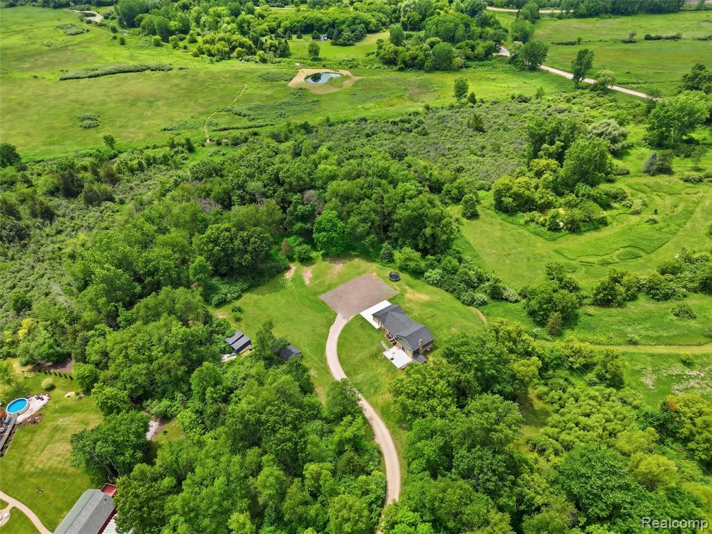 8620 Joey Drive, Pinckney, MI 48169 — Photo 5