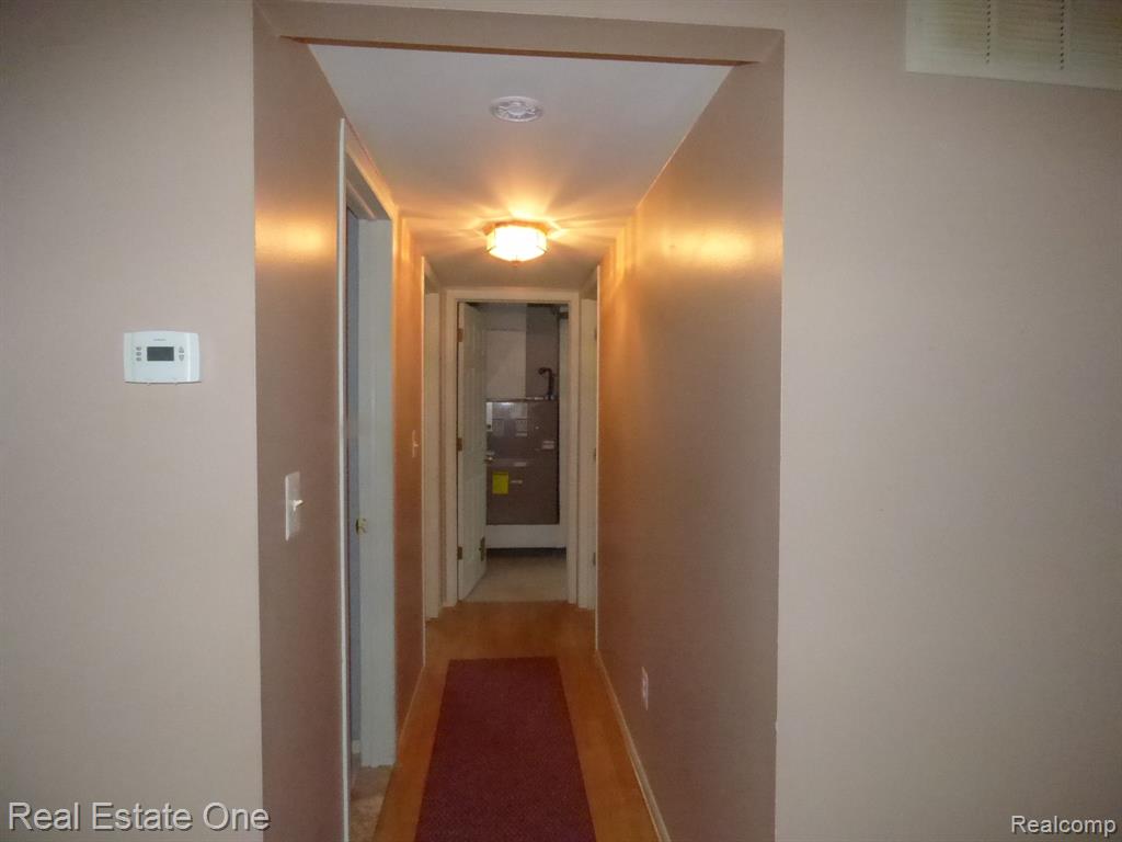 202 Princeton Drive, South Lyon, MI 48178 — Photo 10