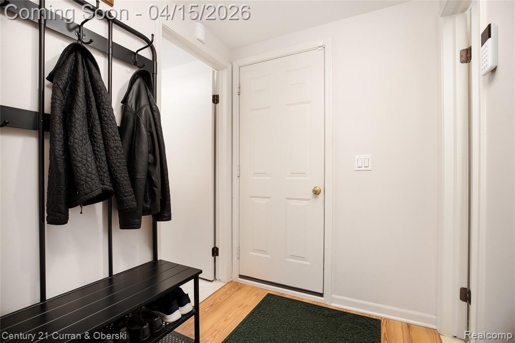 2695 Ronald Drive, Troy, MI 48085 — Photo 15