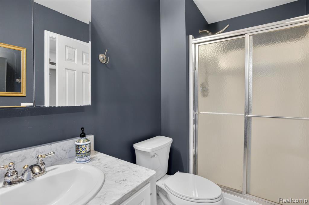 9055 Hegel Road, Goodrich Vlg, MI — Photo 34