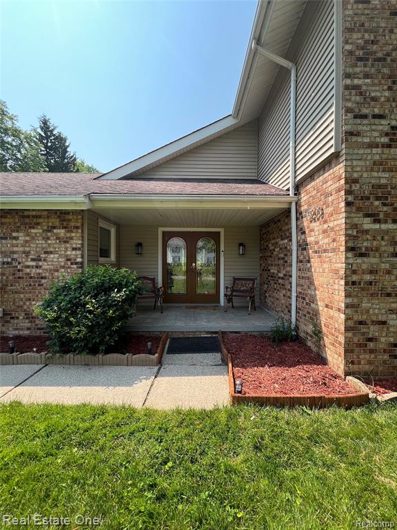5208 Woodview Drive, Bloomfield Hills, MI 48302 — Photo 4