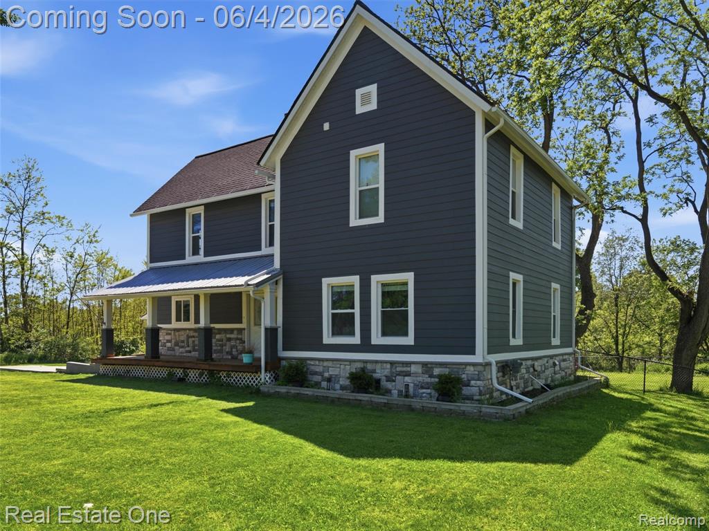 879 N Hacker Road, Howell, MI 48843