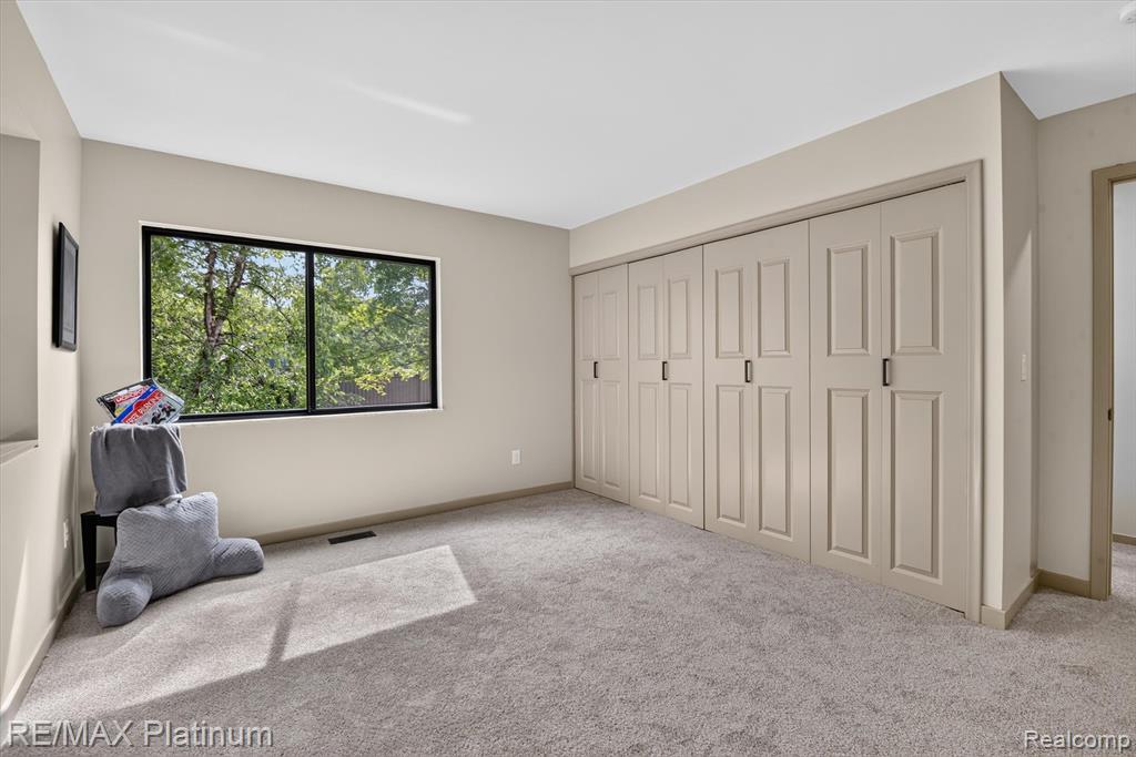 32 Haverhill Court, Ann Arbor, MI 48105 — Photo 28