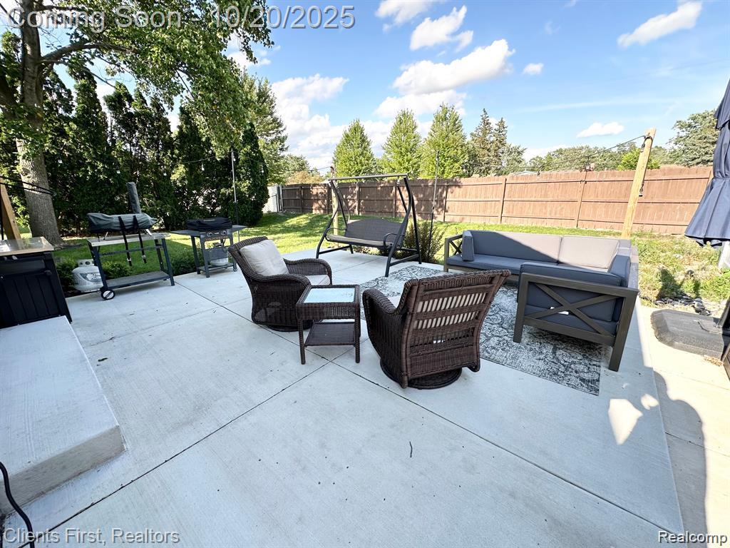 6700 Woonsocket Street, Canton, MI 48187 — Photo 12