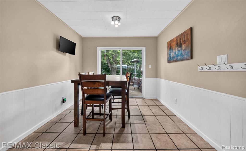 6638 Woodbank Drive, Bloomfield Hills, MI 48301 — Photo 17
