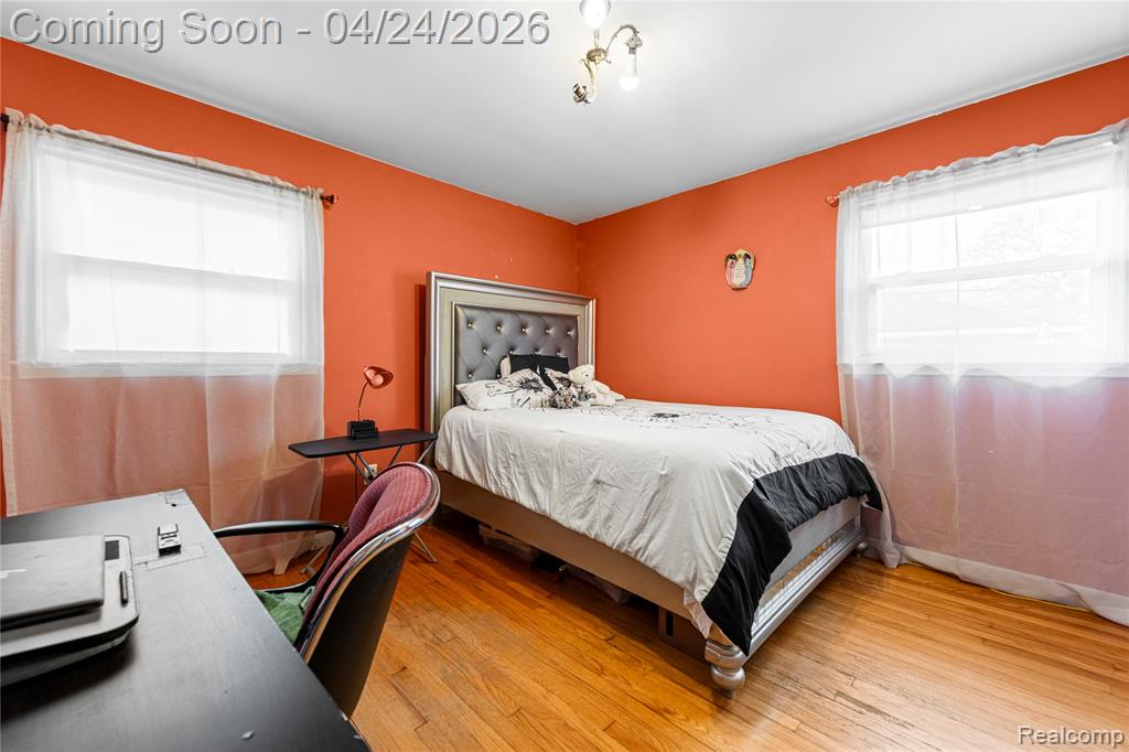 24861 Almond Avenue, Eastpointe, MI 48021 — Photo 12