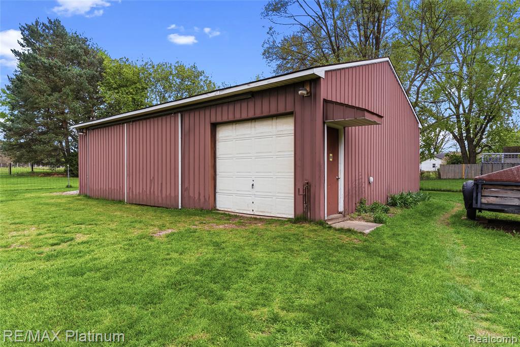 16479 S Jennings Road, Fenton, MI 48430 — Photo 26