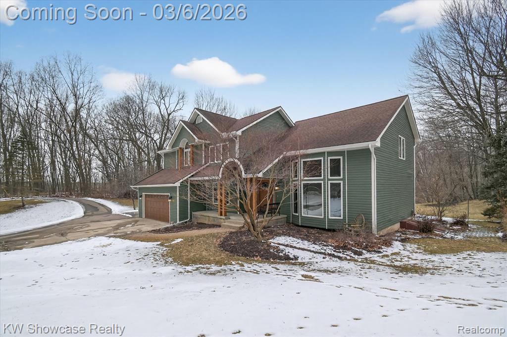 2031 Saint Clair Drive, Highland, MI — Photo 2