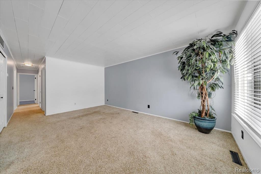 5151 Brobeck Street, Flint, MI 48532 — Photo 4