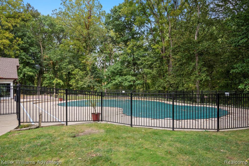 7510 Woodview Street, 4, Westland, MI — Photo 26