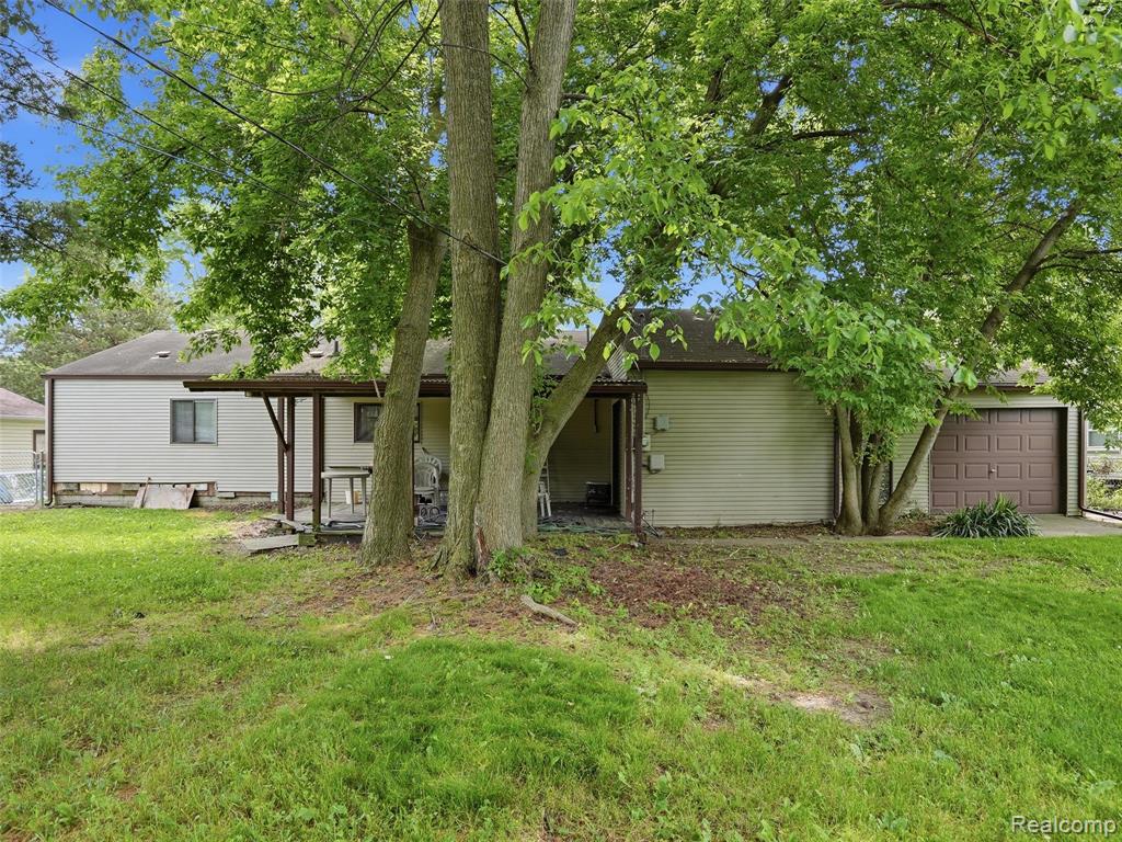 37843 Emery Street, Clinton Twp, MI 48036 — Photo 27