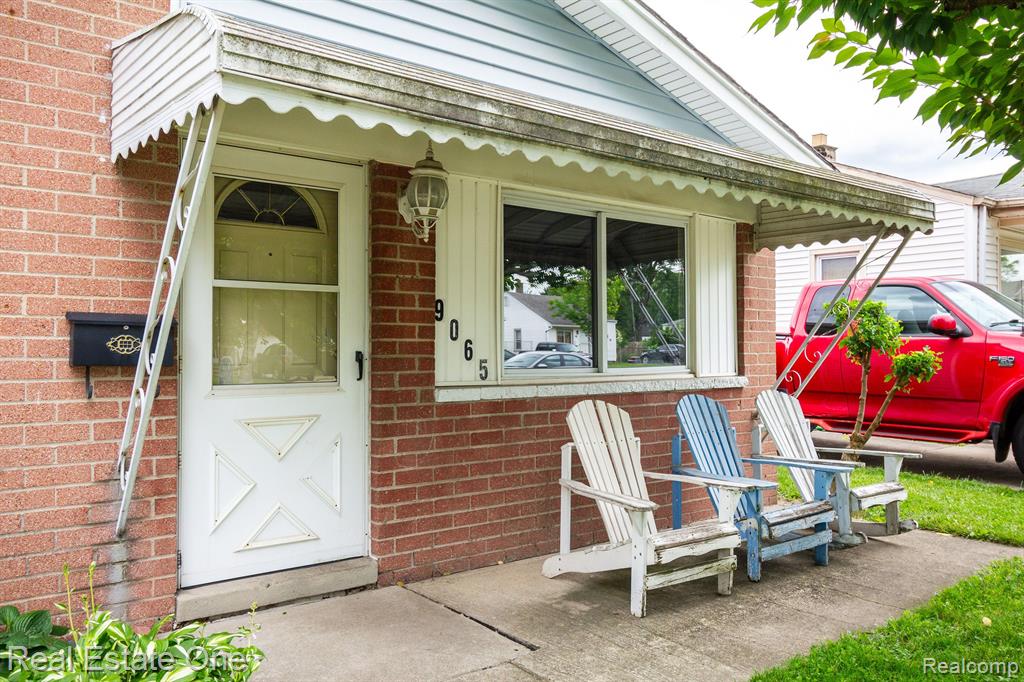 9065 WILLIAM Street, Taylor, MI 48180 — Photo 3