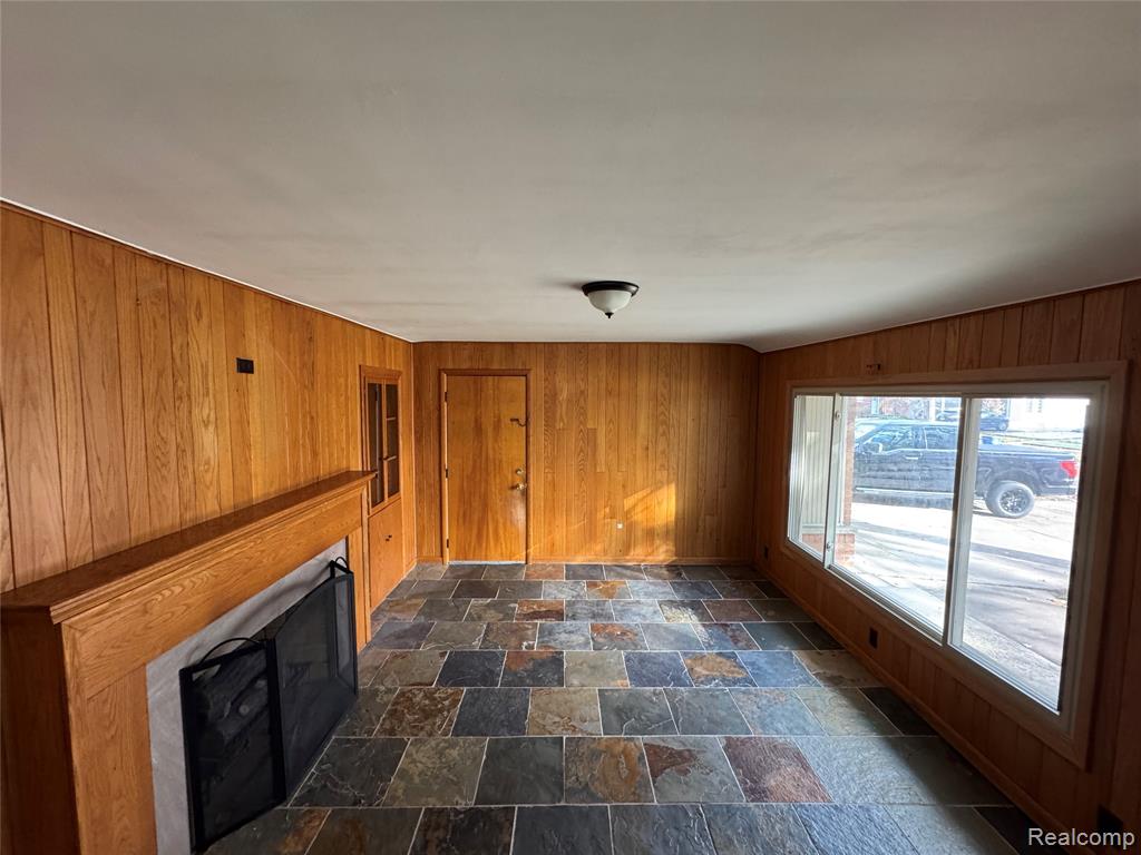 6004 Cronin Drive, Dearborn Heights, MI 48127 — Photo 15