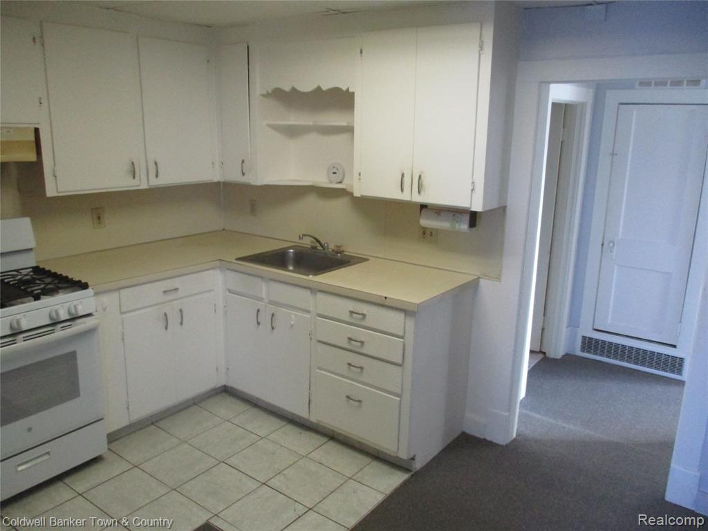 910 W Main Street, Owosso, MI 48867 — Photo 18