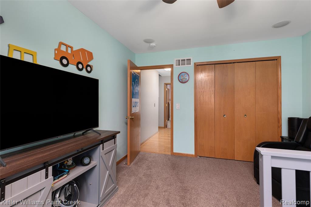 54690 Shady Creek Drive, New Baltimore, MI 48047 — Photo 10
