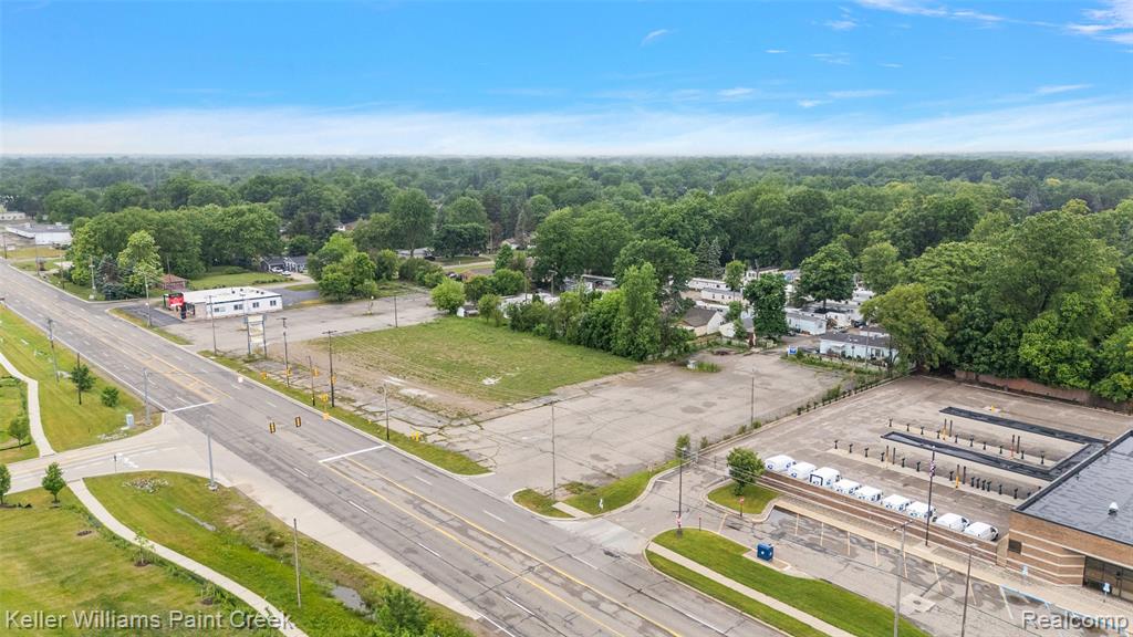 4403 Davison Road, Burton, MI 48509 — Photo 12