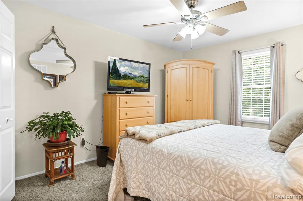 54286 Bradshaw Drive, New Baltimore, MI 48047 — Photo 22