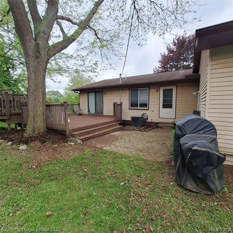 3827 WOODLAND Drive, Metamora, MI 48455 — Photo 3