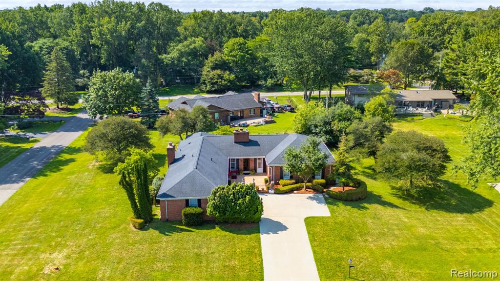 1853 W Bend Drive, Bloomfield, MI 48302 — Photo 51