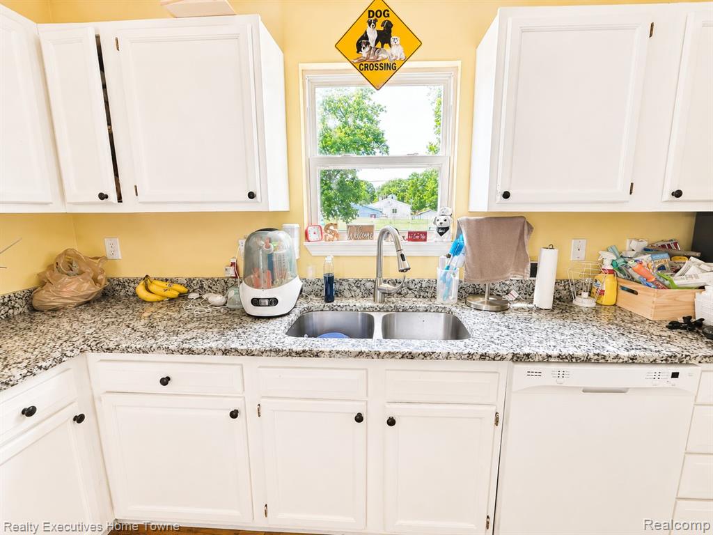 2914 South Boulevard, Port Huron, MI 48060 — Photo 23