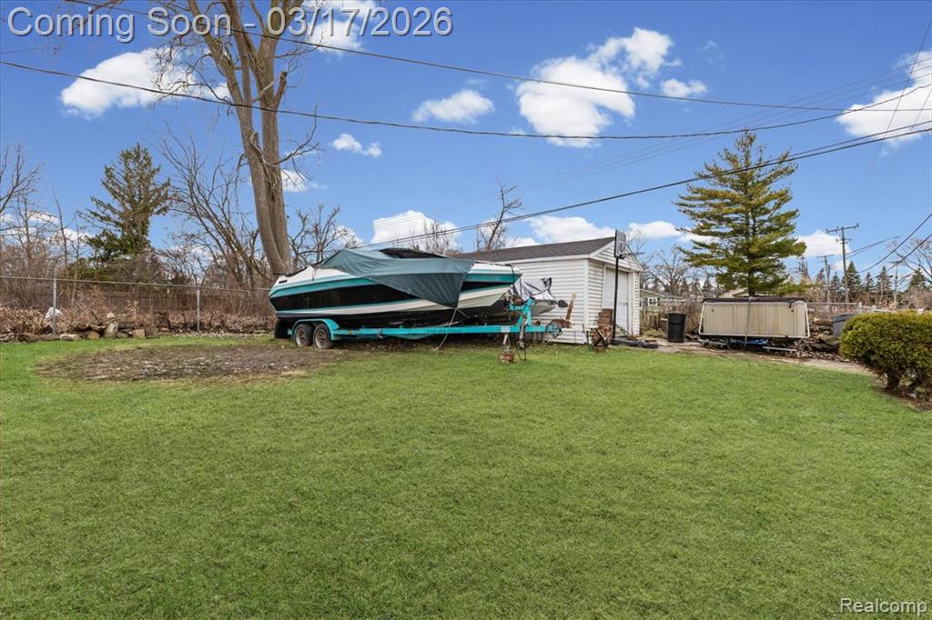 825 Robinwood Street, Pontiac, MI 48340 — Photo 3