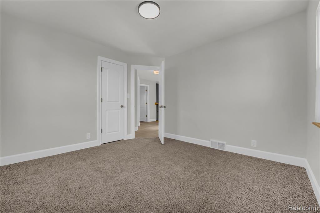 16891 Sorrento Street, Detroit, MI 48235 — Photo 15