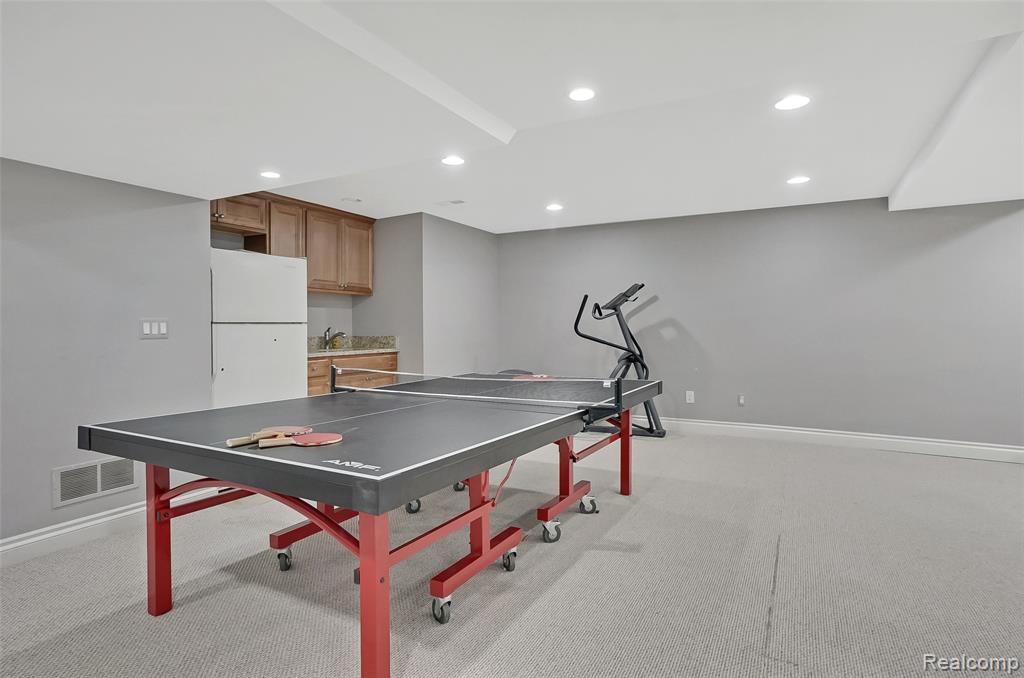 6062 FAIRBORN Drive, Canton, MI 48187 — Photo 33