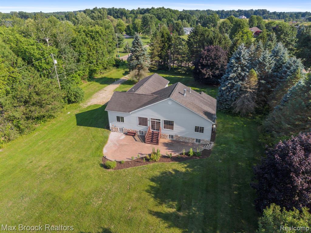 2165 Oakwood Road, Ortonville, MI 48462 — Photo 72