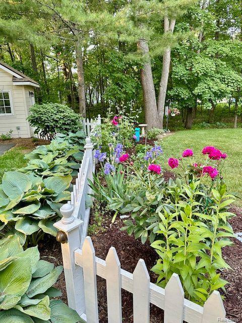 5259 PINEWOOD Drive, Brighton, MI 48116 — Photo 60