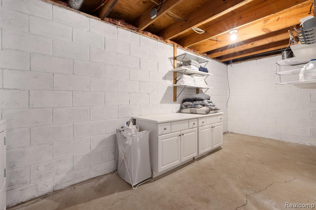 400 CLARENDON Street, Ann Arbor, MI 48103 — Photo 18
