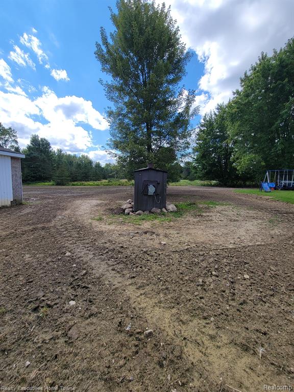 11004 BRYCE Road, Emmett, MI 48022 — Photo 8