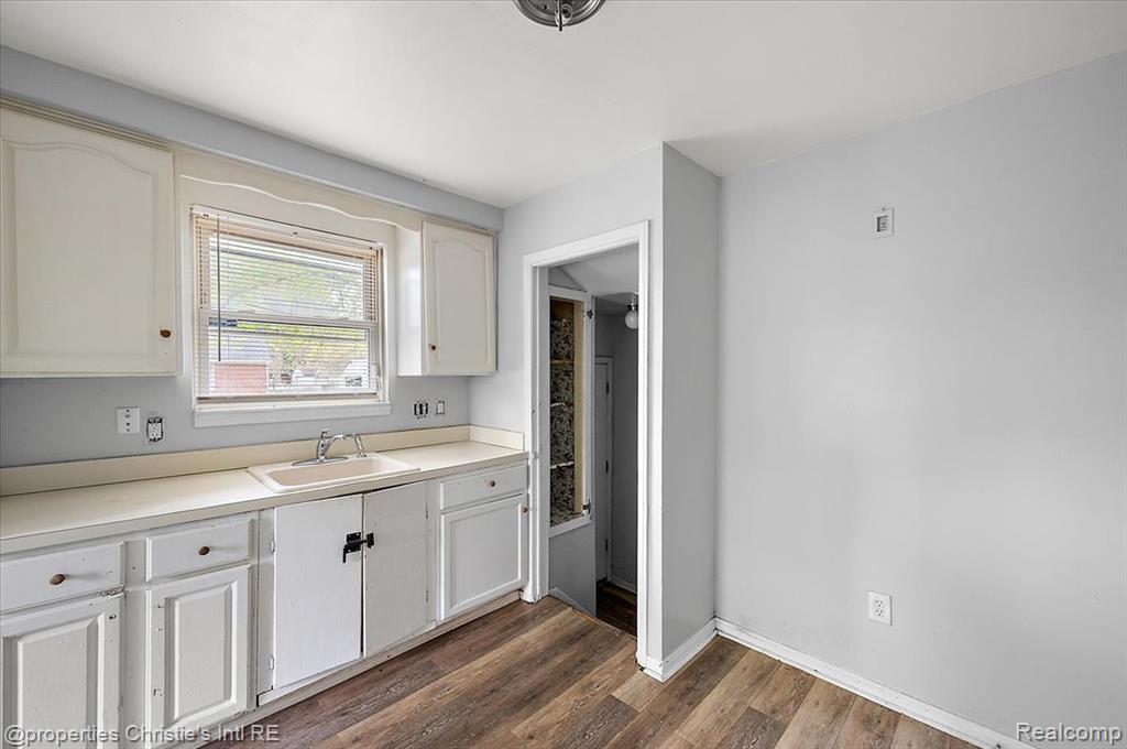 13916 Rossini Drive, Detroit, MI 48205 — Photo 11