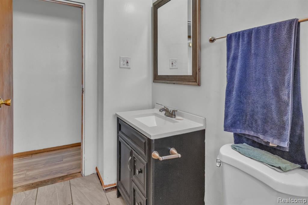 6090 Penrod Street, Detroit, MI 48228 — Photo 8