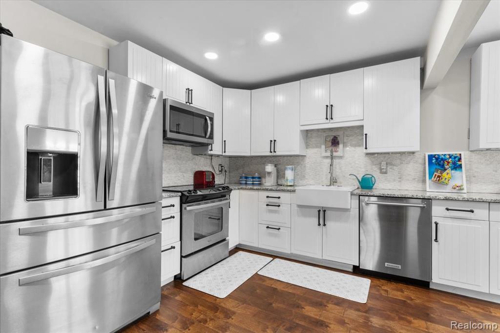 21301 E Glen Haven Circle, Northville, MI, 48167