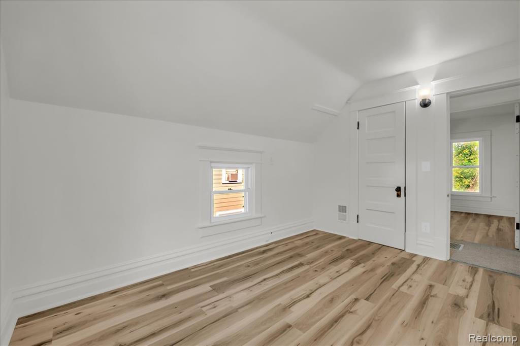 606 W 4th Street, Monroe, MI 48161 — Photo 8