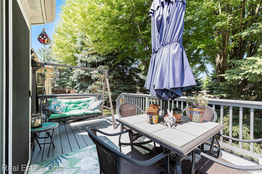 4097 Honeysuckle Drive, Sterling Heights, MI 48314 — Photo 17