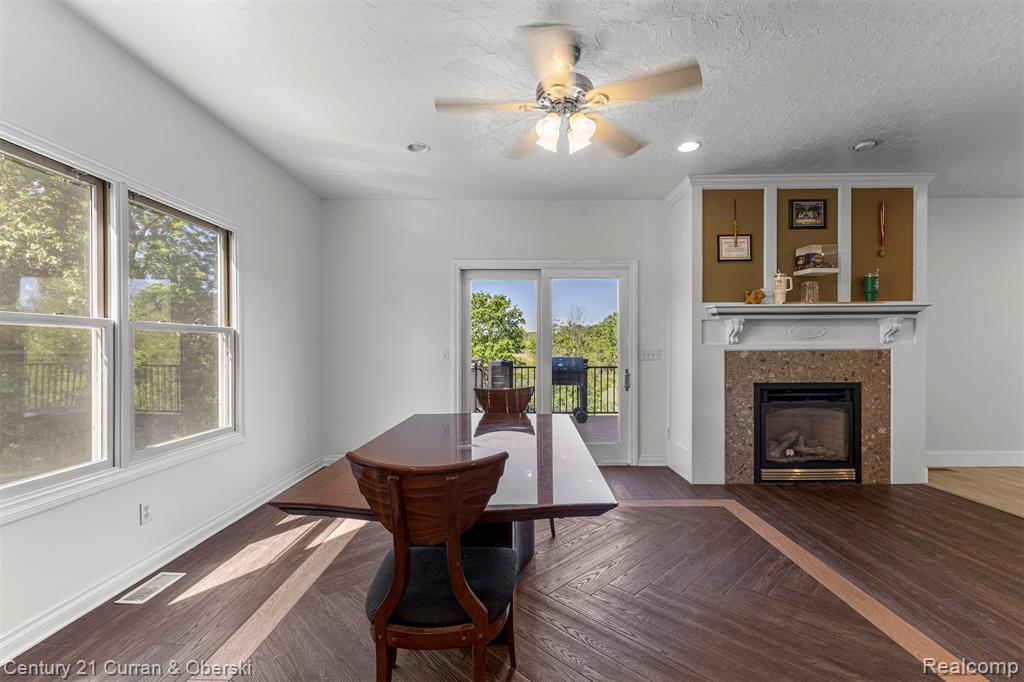 2732 Carric Court, Jackson, MI 49201 — Photo 8