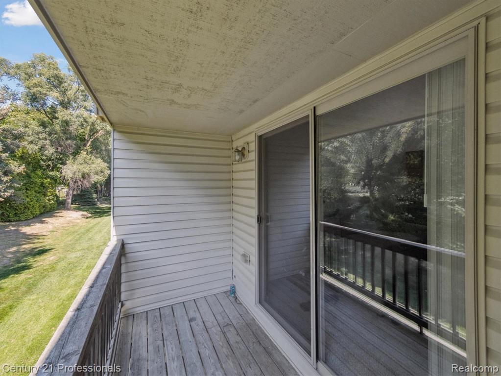 41027 Rose Lane, Clinton Twp, MI 48036 — Photo 32