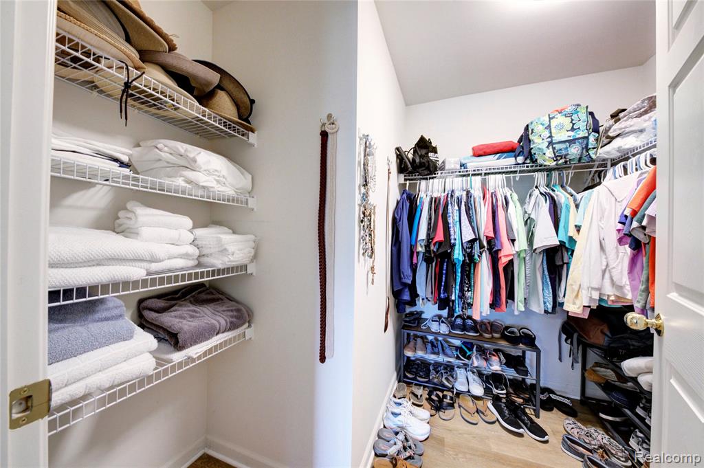 4357 Deeside Drive, Brighton, MI 48116 — Photo 13