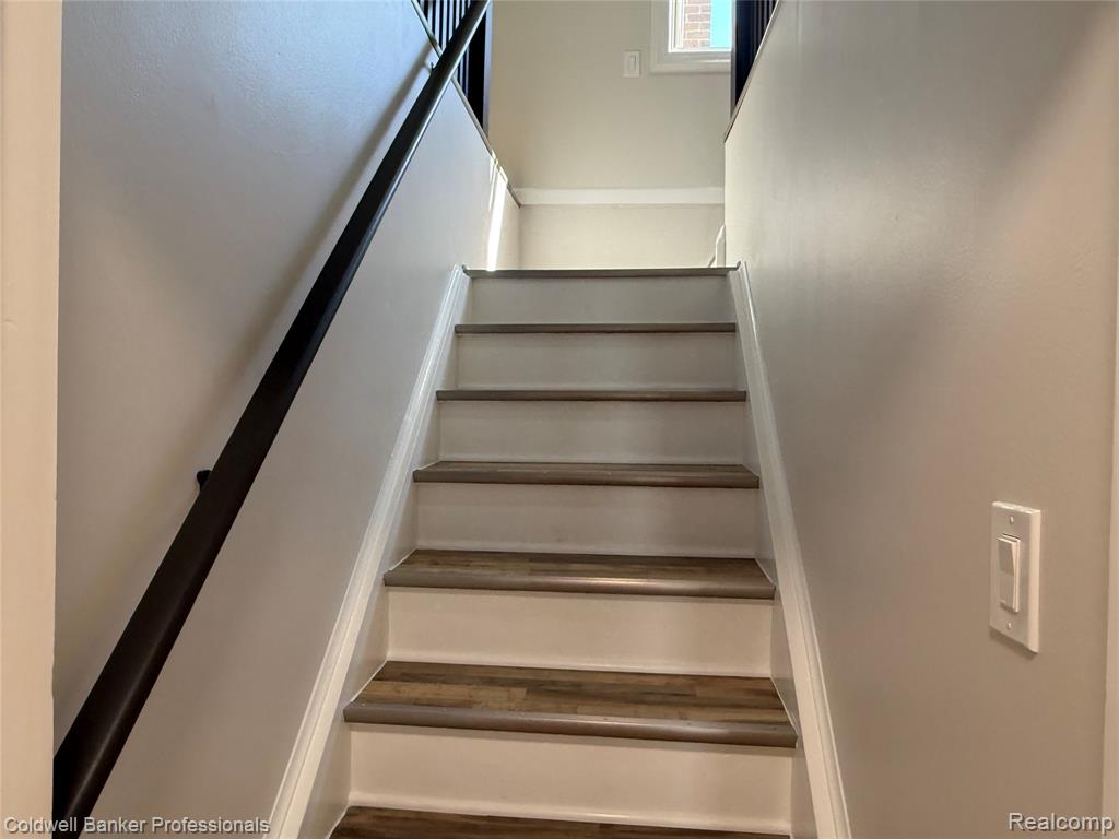 565 E Webster Street, Ferndale, MI 48220 — Photo 16