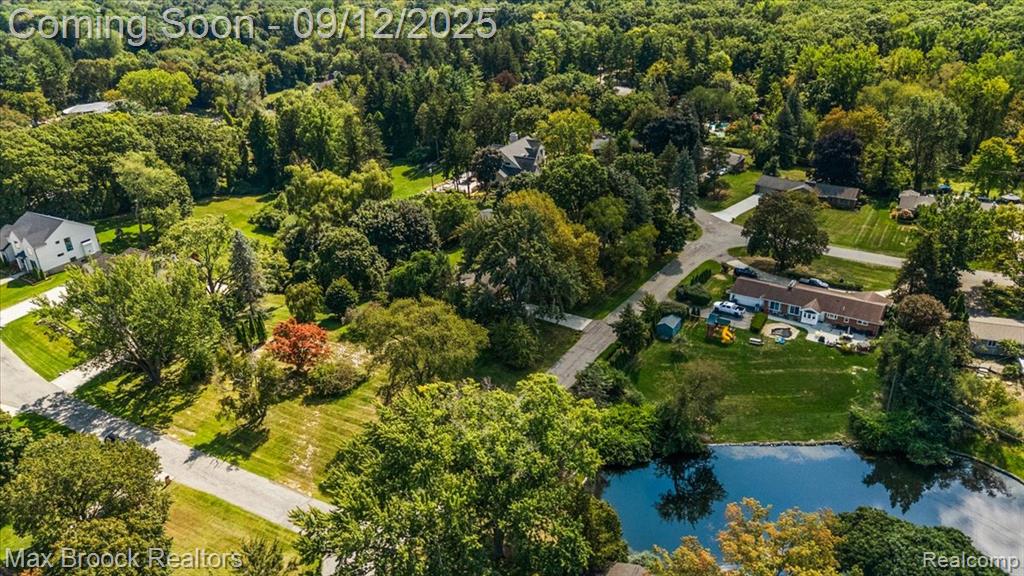 1027 Joanne Court, Bloomfield Hills, MI 48302 — Photo 26
