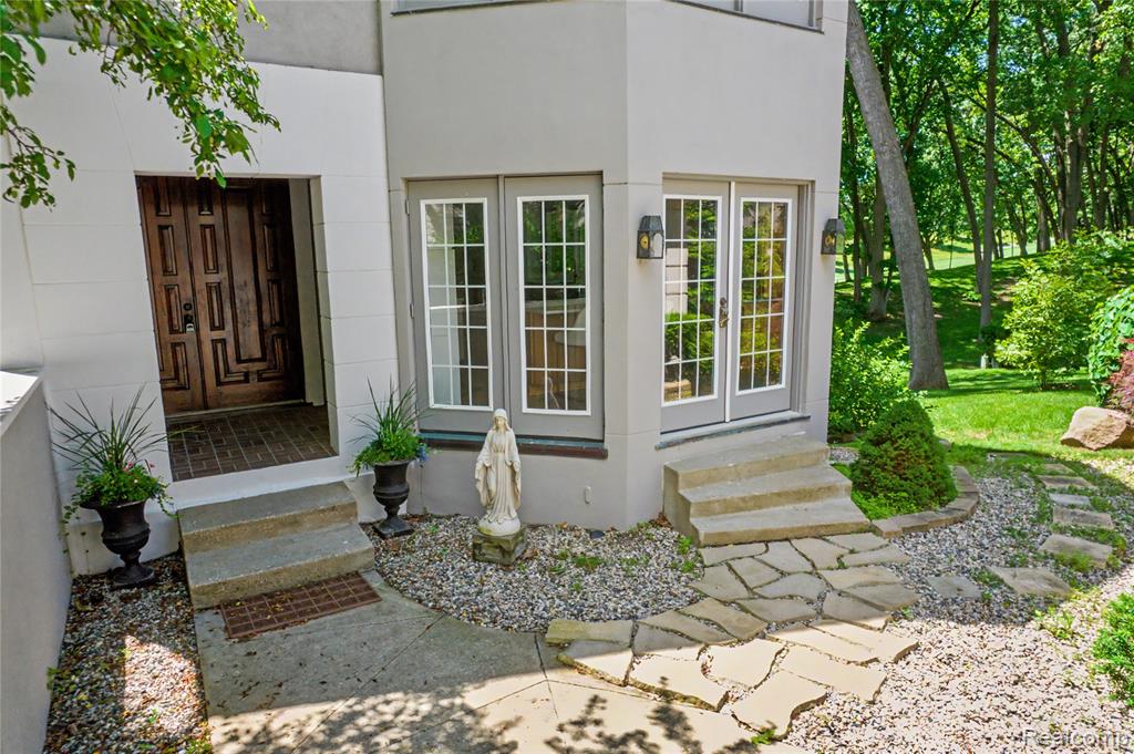 5409 Bristol Parke Drive, Clarkston, MI 48348 — Photo 5