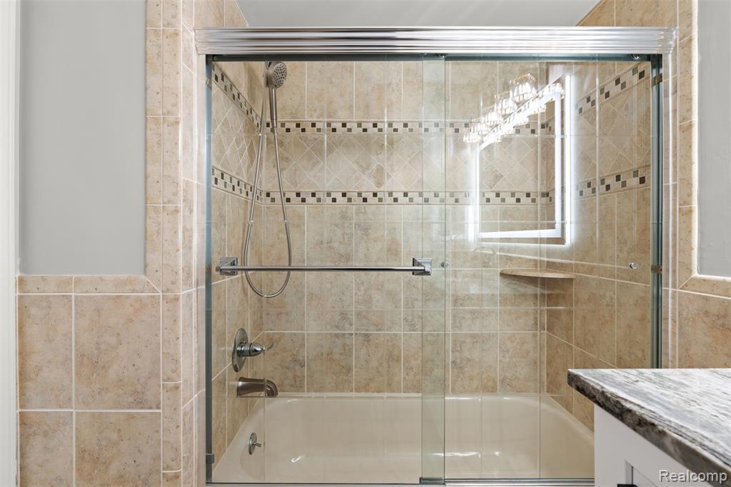 5615 Woodmire Drive, Shelby Twp, MI 48316 — Photo 33