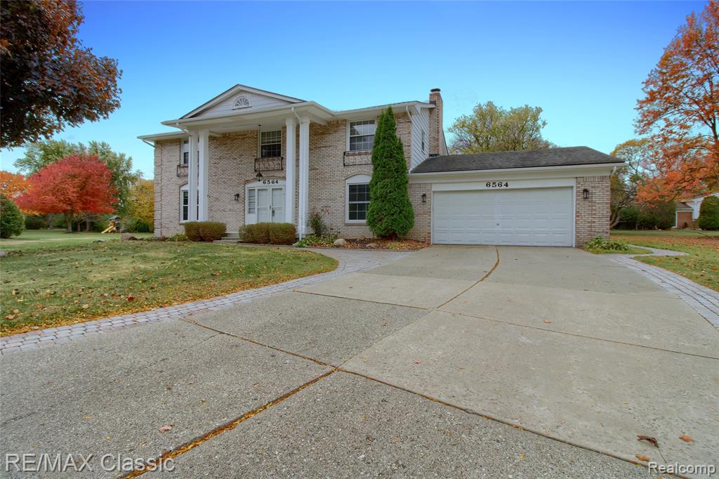 6564 Alderley Way Court, West Bloomfield, MI — front exterior